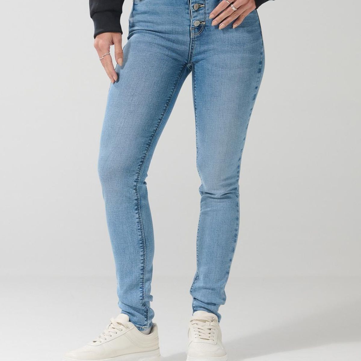 KOAJ - KOAJ Jean jegging tiro súper alto azul claro con botones vis Mujer