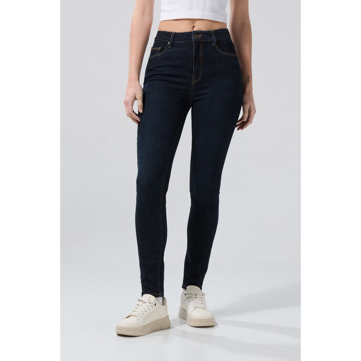 KOAJ - KOAJ Jean tiro súper alto jegging azul intenso con ajuste c Mujer