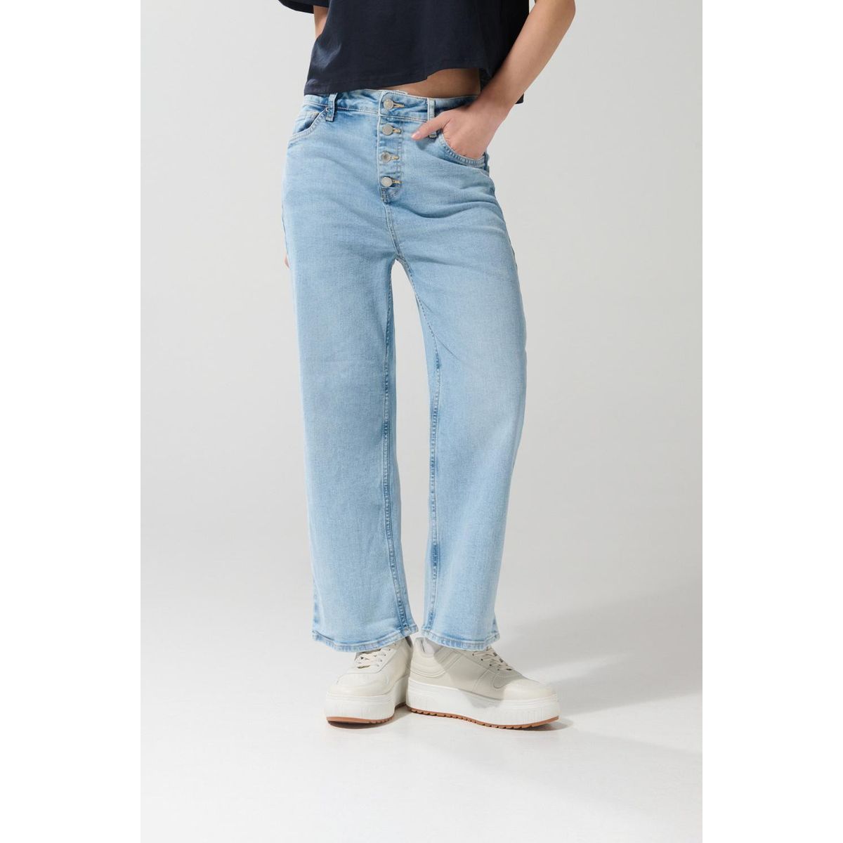 KOAJ - KOAJ Jean azul claro 90´S con bota recta corta y tiro alto Mujer