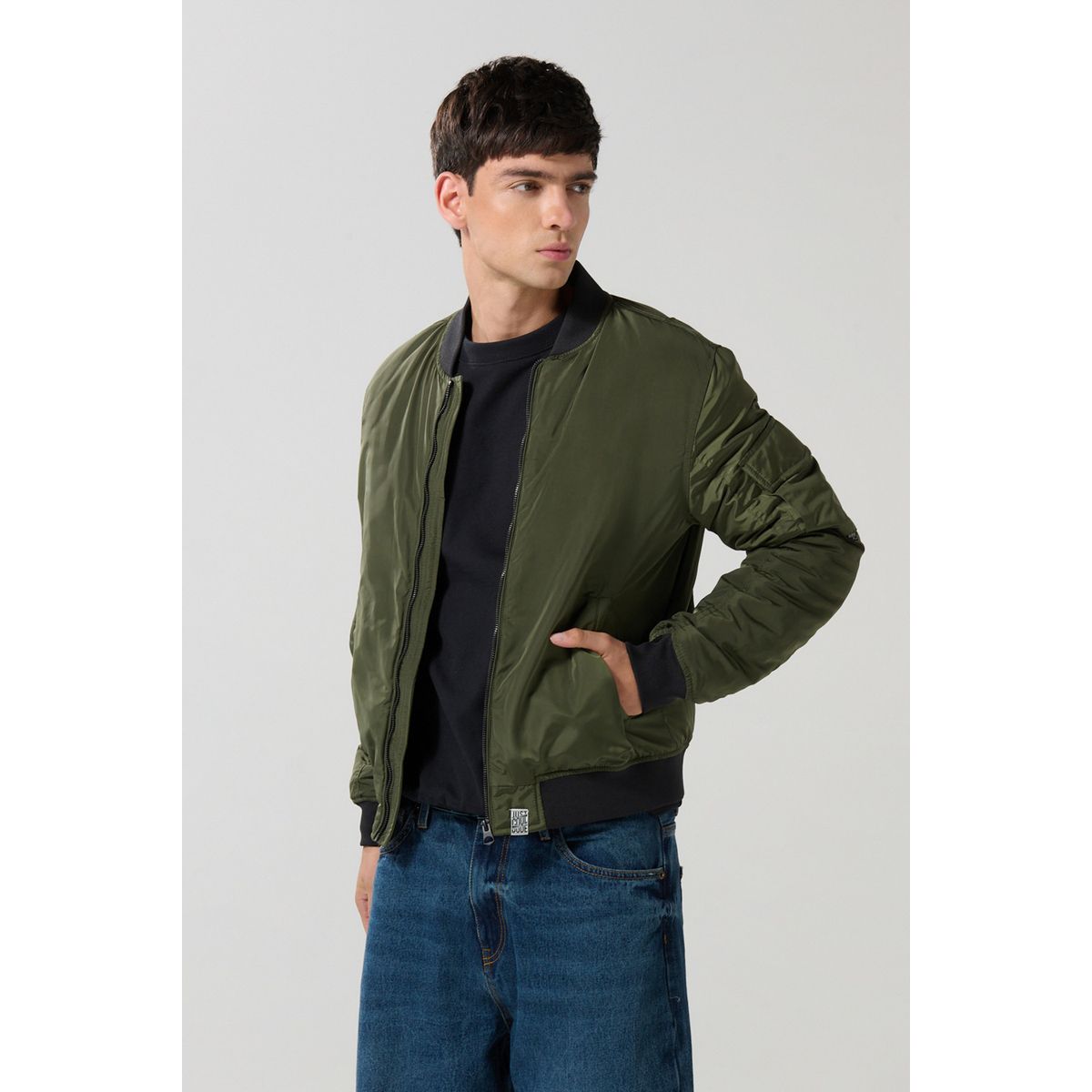 KOAJ - KOAJ Chaqueta unicolor bomber con bolsillos y acabados en ri Hombre
