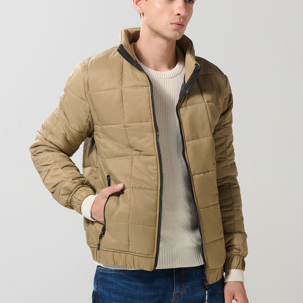 KOAJ - KOAJ Chaqueta cuello alto acolchada unicolor con cremallera Hombre