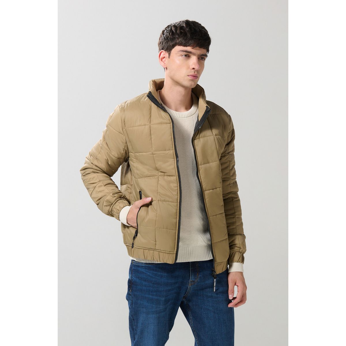 KOAJ - KOAJ Chaqueta cuello alto acolchada unicolor con cremallera Hombre