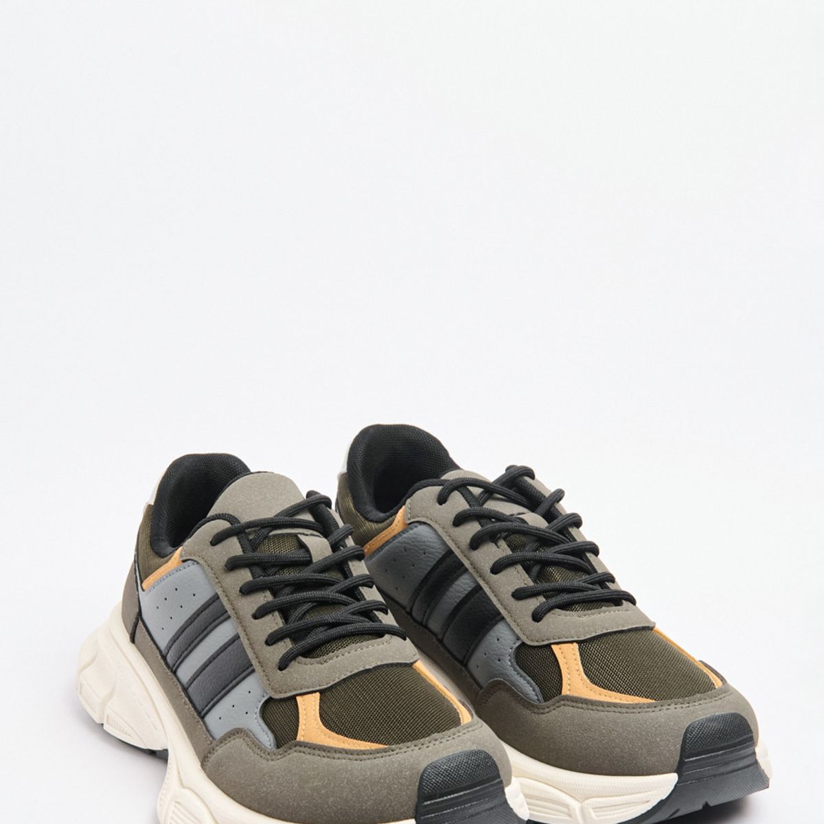 KOAJ - KOAJ Tenis de plataforma verdes oscuros con cortes en contra Hombre