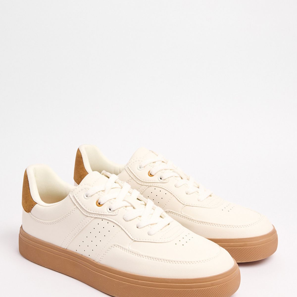 KOAJ - KOAJ Tenis casuales cremas con suelas planas y perforaciones Hombre