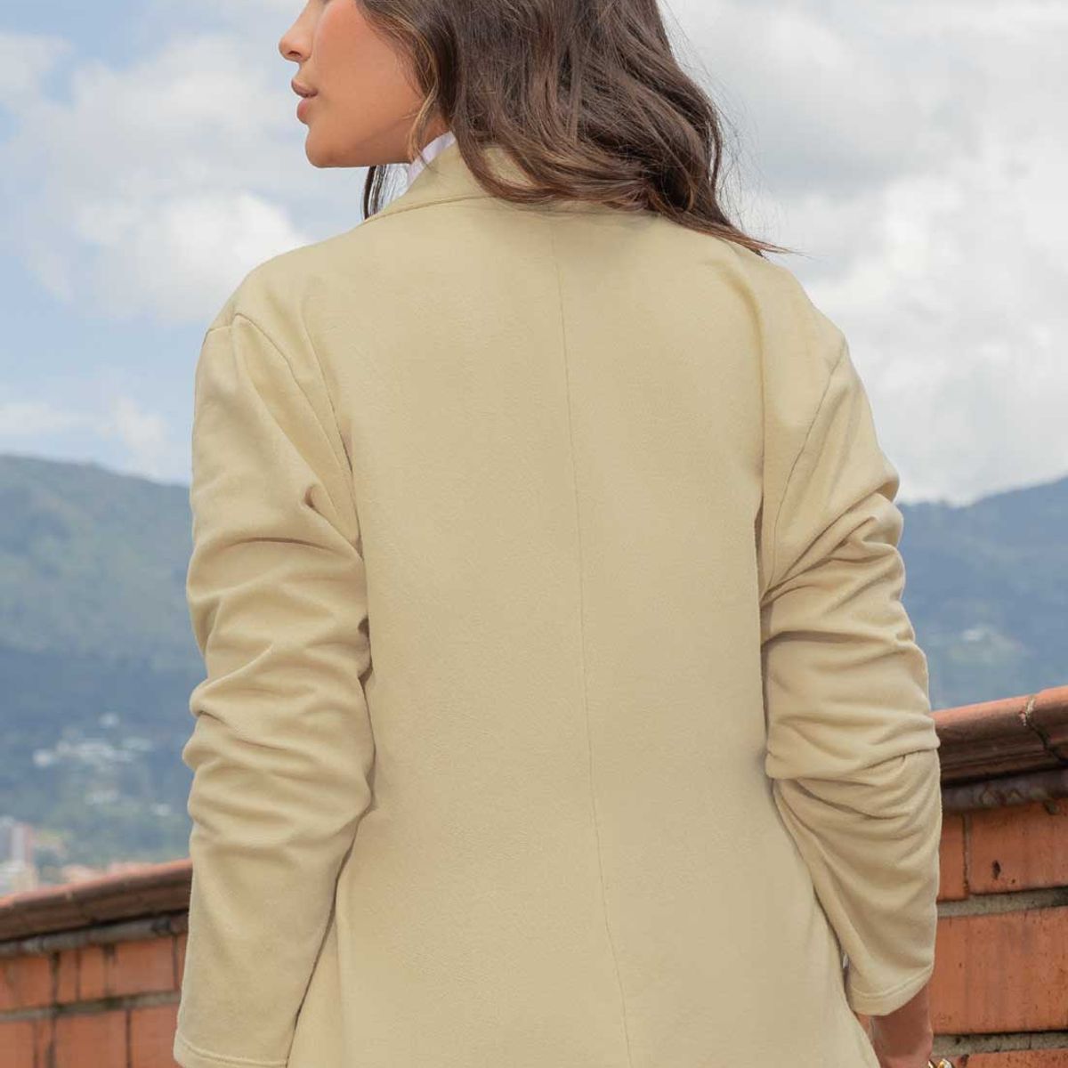 ATYPICAL - Blazer Mujer Latte Atypical 111954