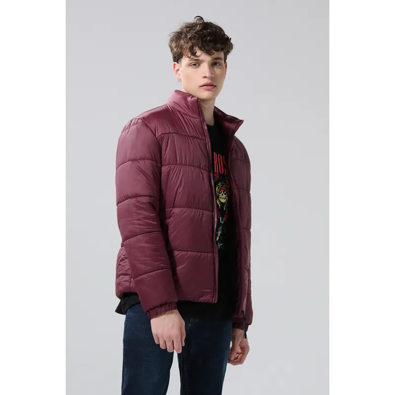 KOAJ - KOAJ Chaqueta acolchada roja oscura con cuello alto y bolsil Hombre