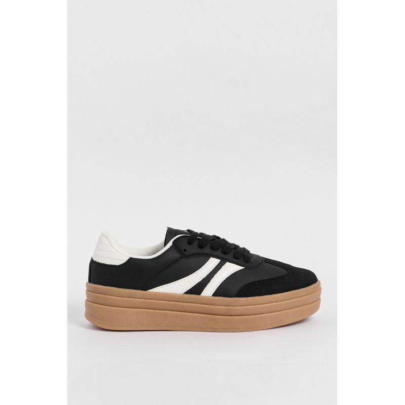 KOAJ - KOAJ Tenis urbano en color negro con plataforma contraste. Mujer