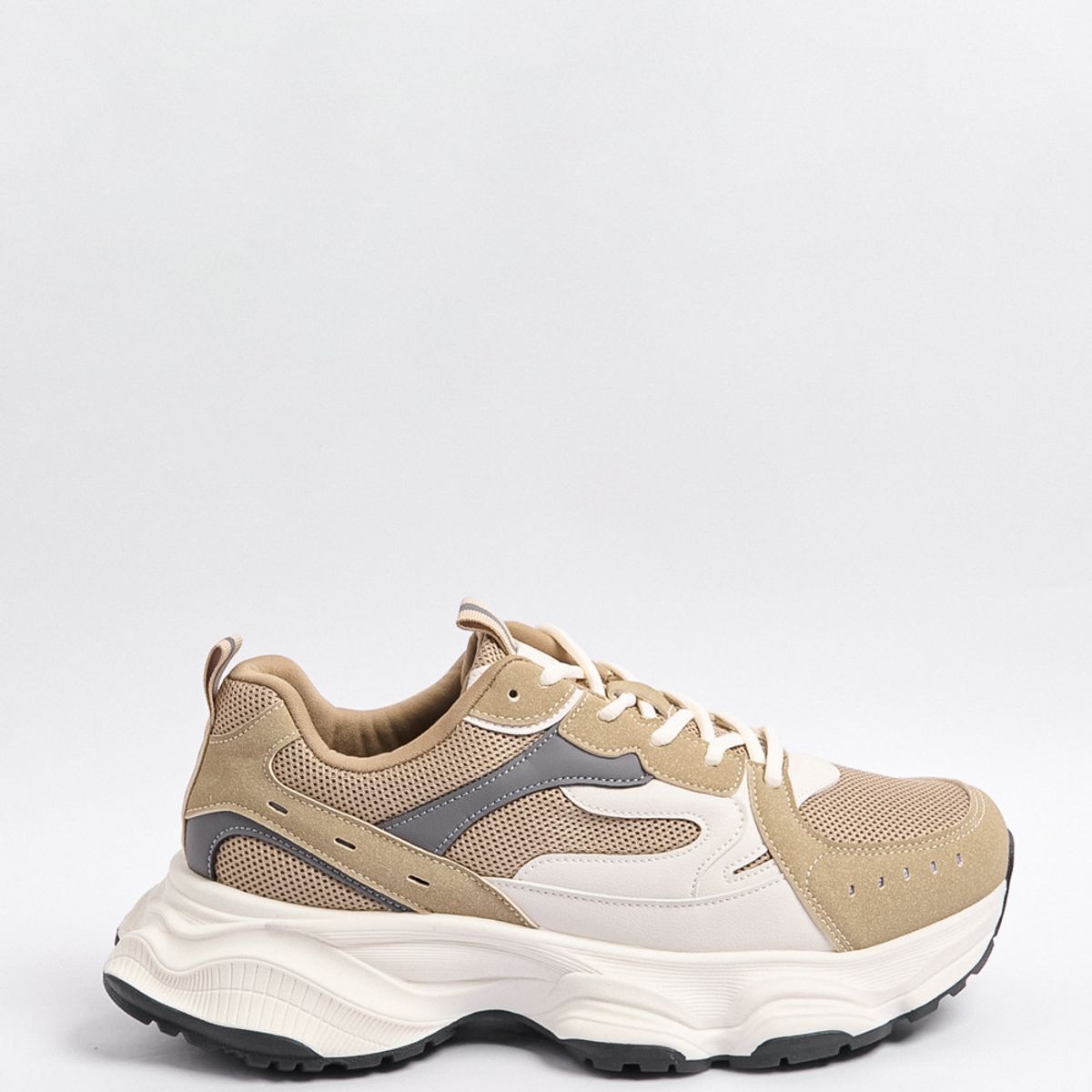 KOAJ - KOAJ Tenis chunky en color negro y beige con suela gruesa. Hombre