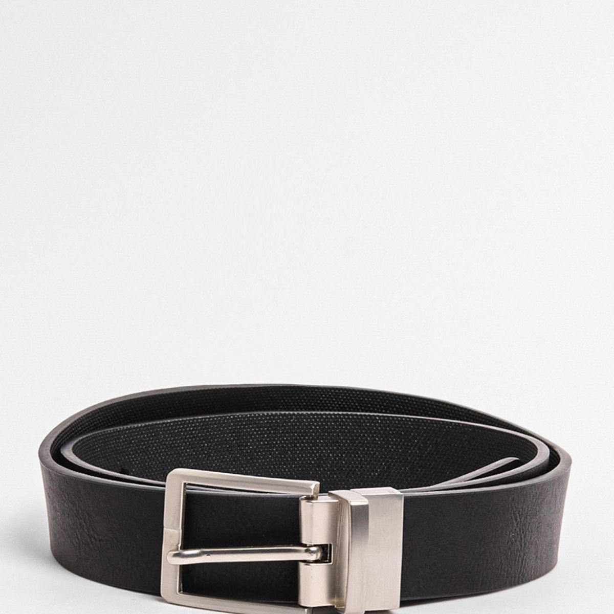 KOAJ - KOAJ Cinturón reversible negro con hebilla plateada y textur Hombre