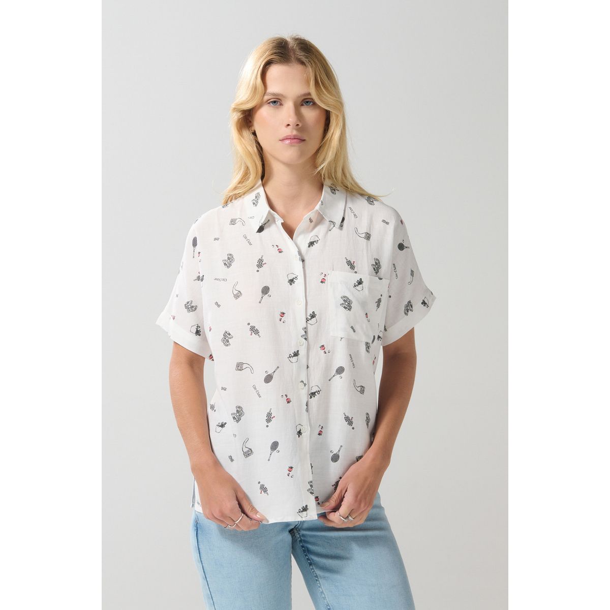 KOAJ - KOAJ Blusa estampada crema clara con manga corta Mujer