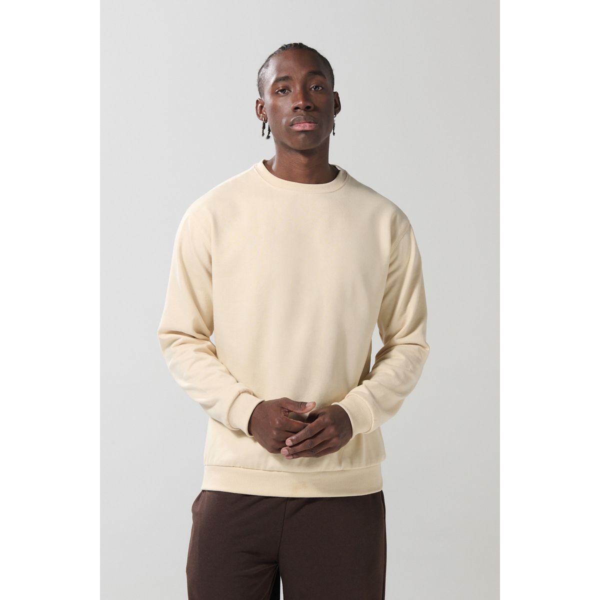 KOAJ - KOAJ Buzo unicolor con tejidos en rib y cuello redondo Hombre