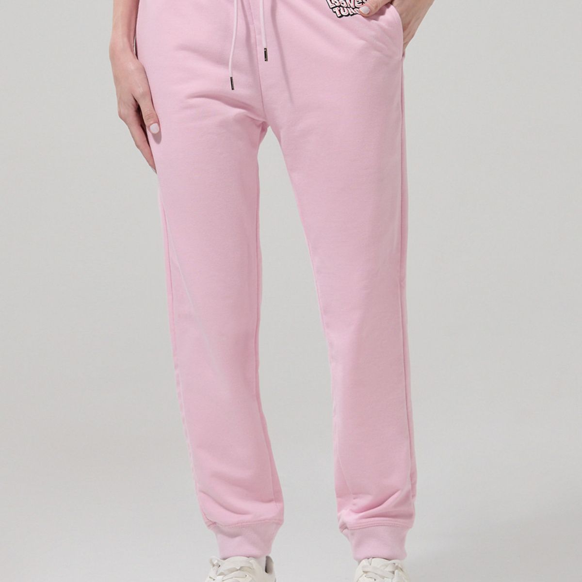 KOAJ - KOAJ Pantalón rosado jogger con estampado de Looney Tunes Niña