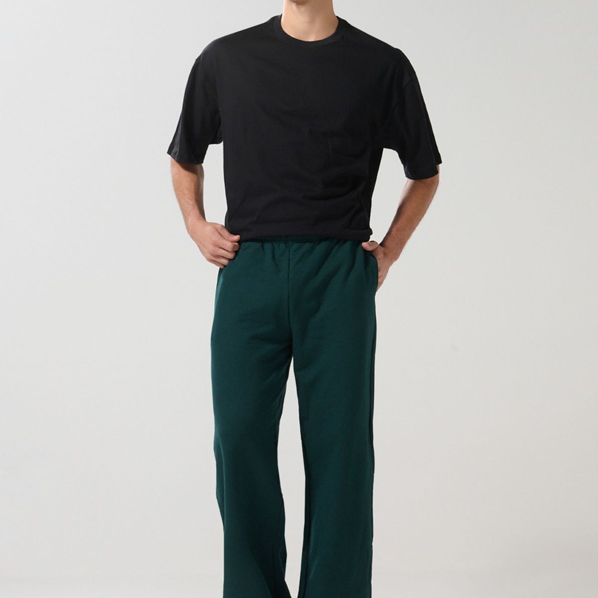 KOAJ - KOAJ Pantalón unicolor jogger con bolsillos y bota recta