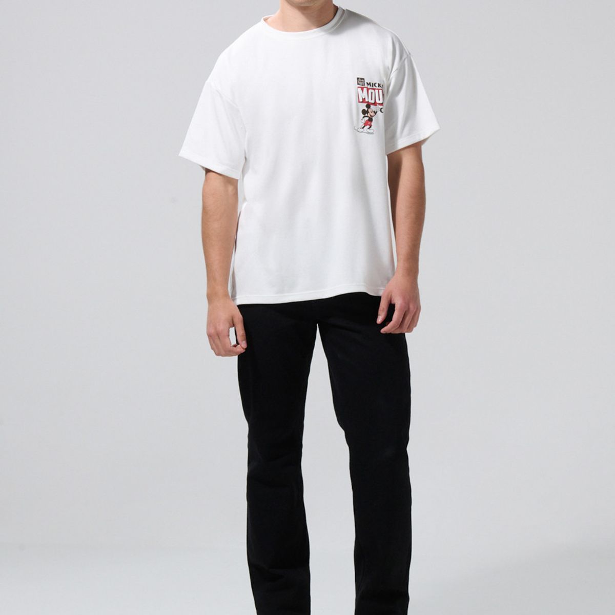 KOAJ - KOAJ Camiseta oversize crema manga corta de Mickey & Friends Hombre