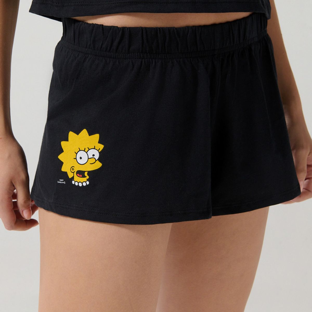 KOAJ - KOAJ Short negro con elástico y diseño de Los Simpson Short negro con elástico y diseño de Los Simpson Mujer