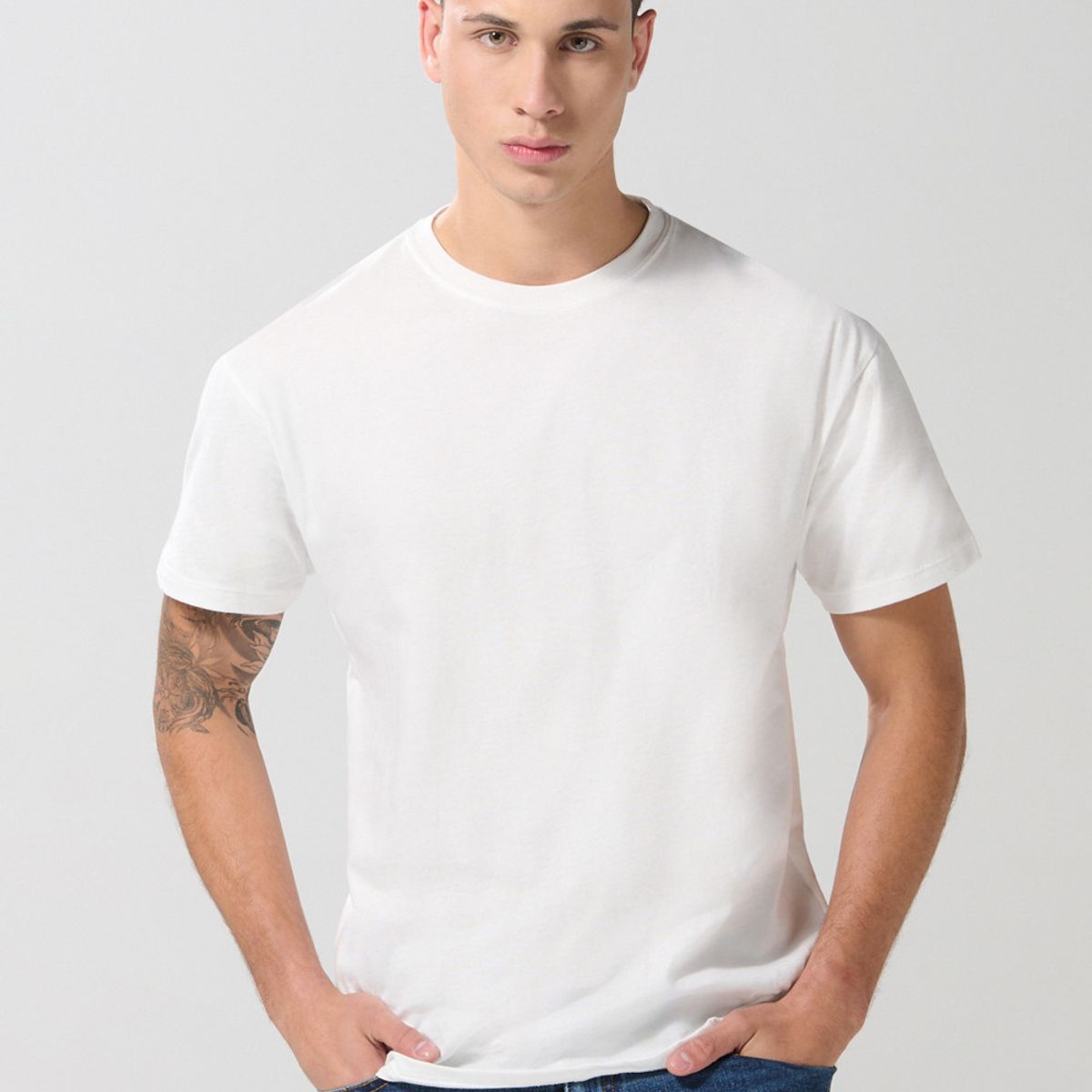 KOAJ - KOAJ Camiseta en algodón crema manga corta con hombro rodado Hombre