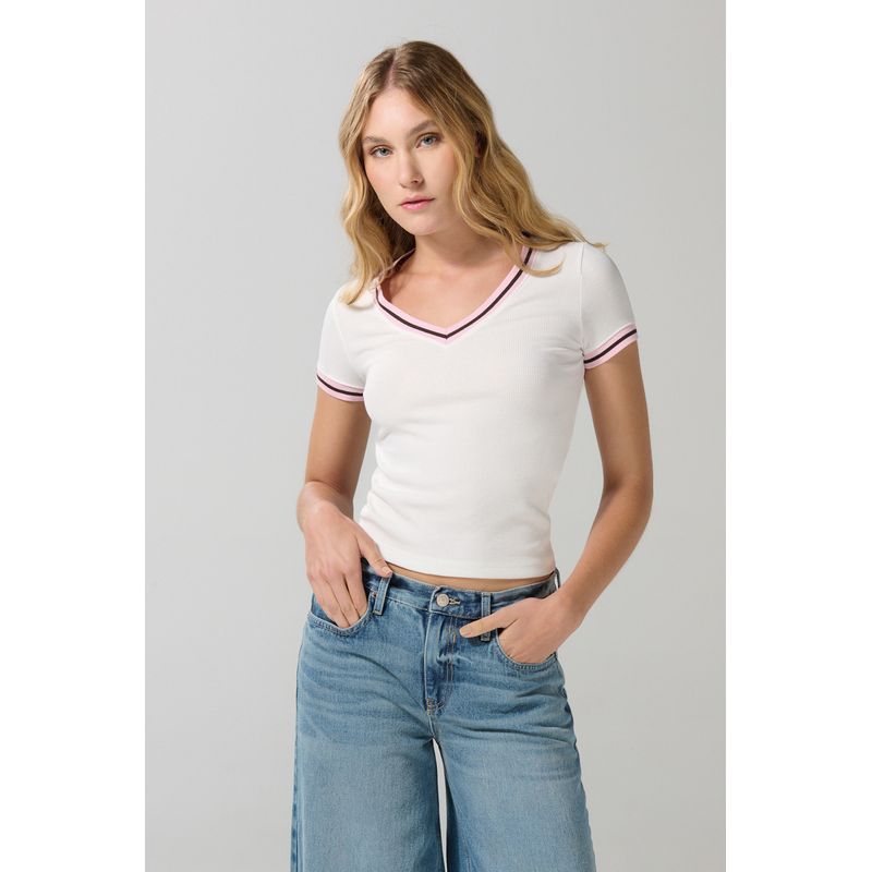 KOAJ - KOAJ Camiseta ajustada acanalada crema clara con cuello V Mujer