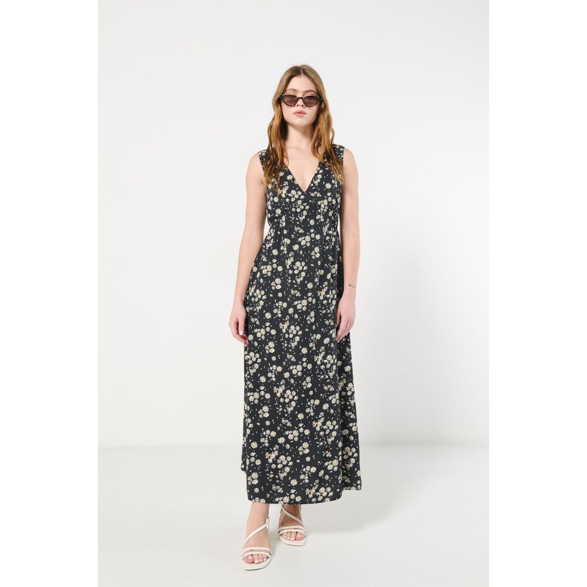 KOAJ - KOAJ Vestido negro largo con manga sisa y diseños de flores Mujer