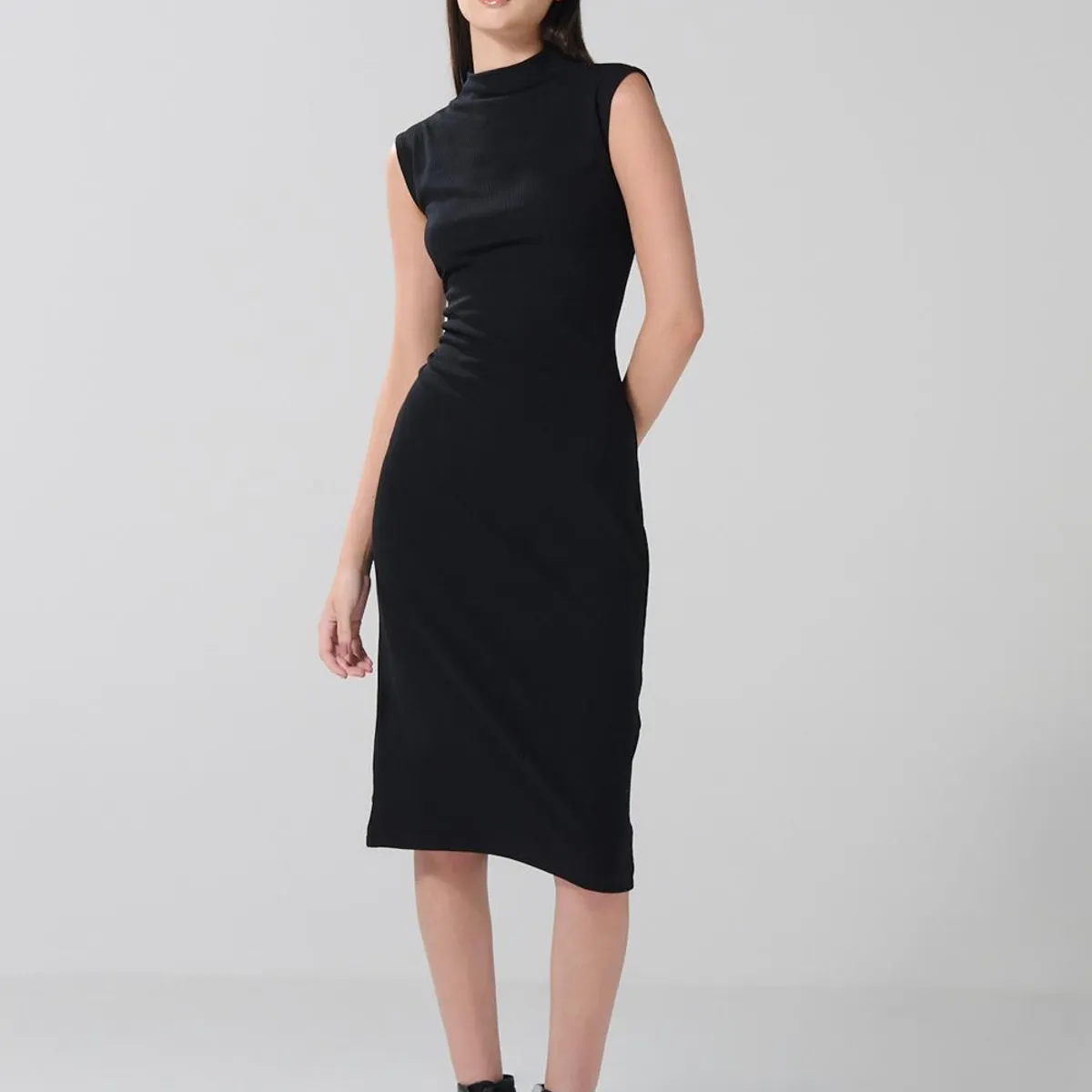 KOAJ - KOAJ Vestido largo unicolor ajustado en rib con manga sisa Mujer