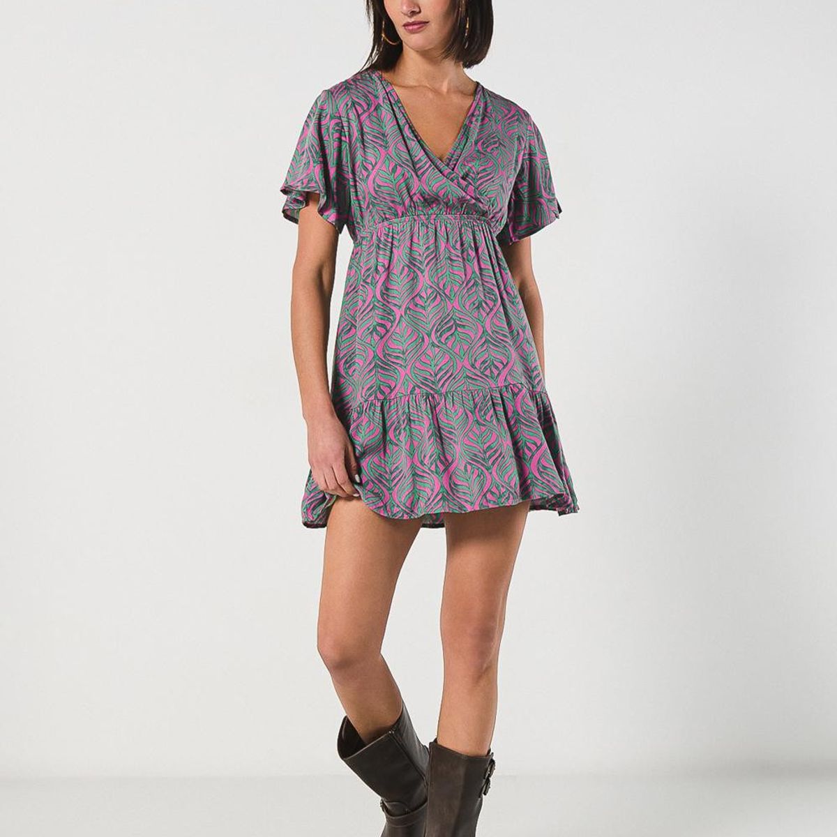 KOAJ - KOAJ Vestido blanco corto con escote V cruzado y gola en fal Mujer