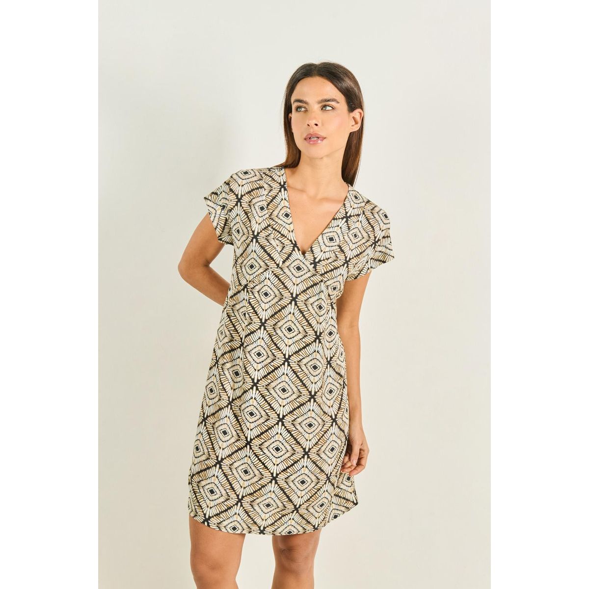KOAJ - KOAJ Vestido café claro corto estampado con escote en V Mujer