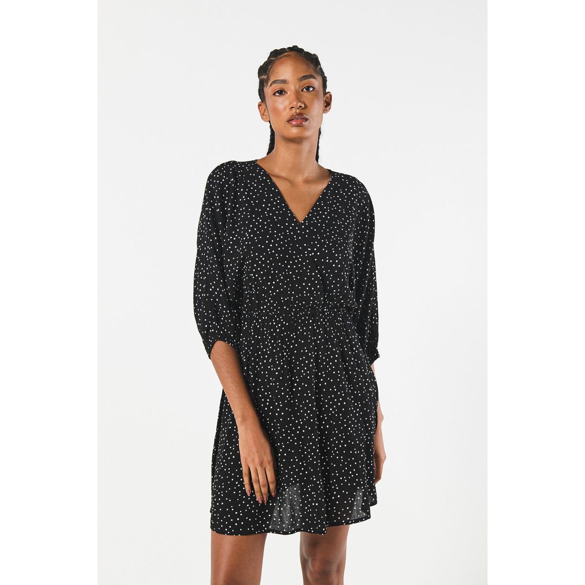 KOAJ - KOAJ Vestido corto negro con escote cruzado y puntos estampa Mujer