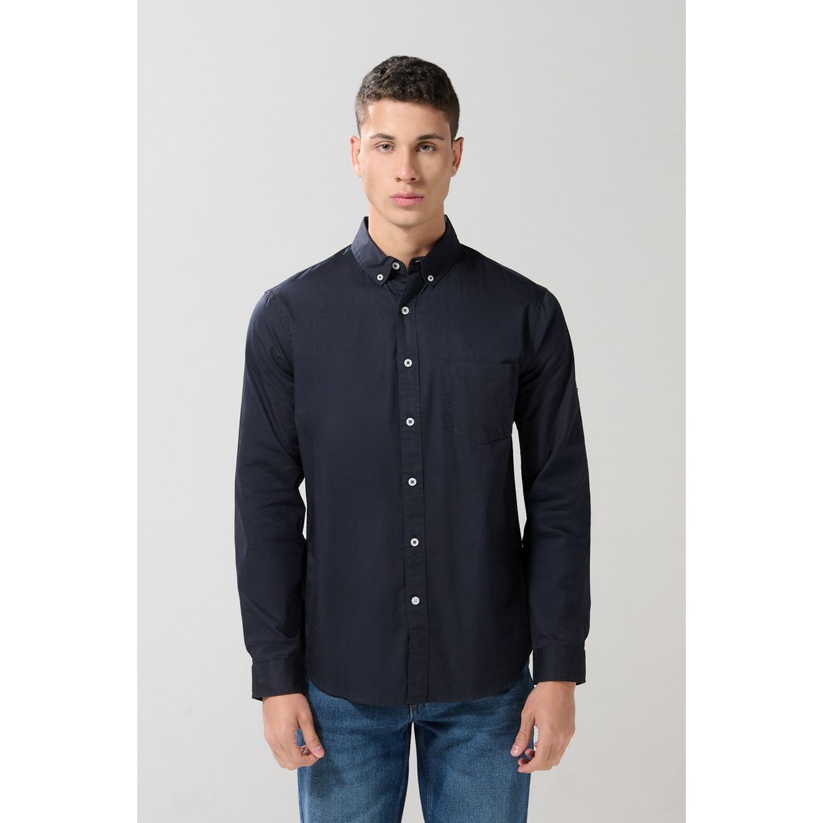 KOAJ - KOAJ Camisa unicolor cuello button down en algodón con bolsi Hombre