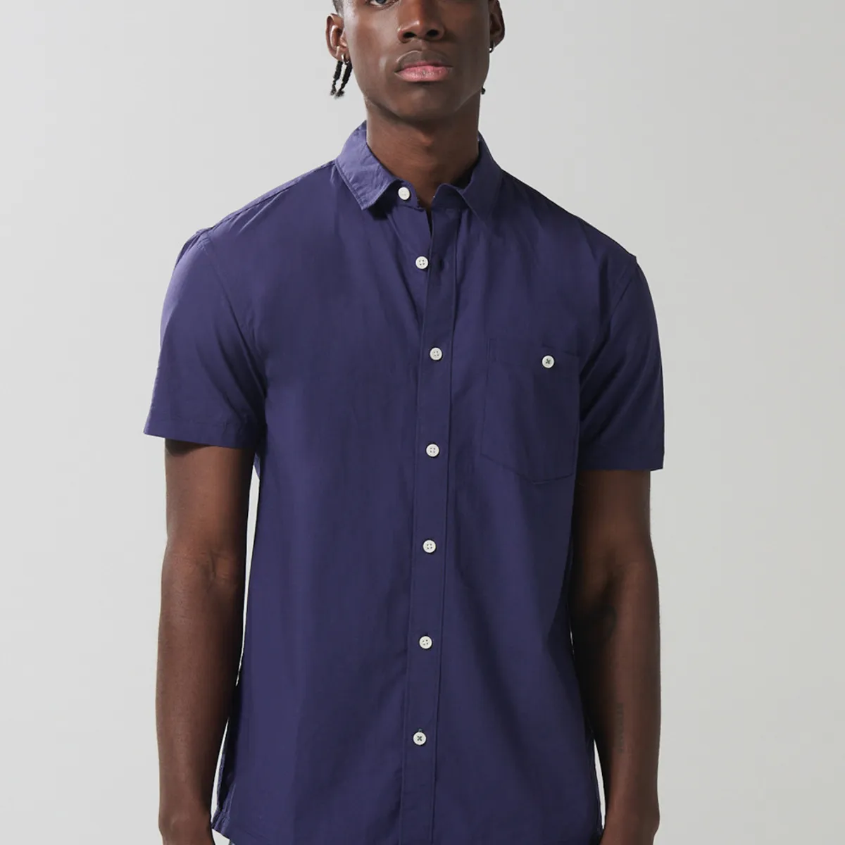 KOAJ - KOAJ Camisa sport collar manga corta en colores solidos de t Hombre