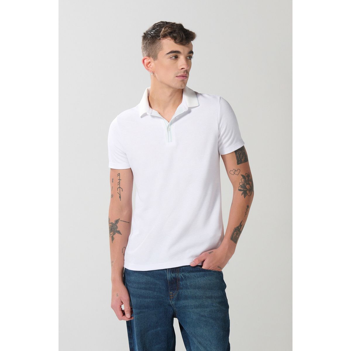 KOAJ - KOAJ Camiseta crema clara tipo polo con botones en frente Hombre