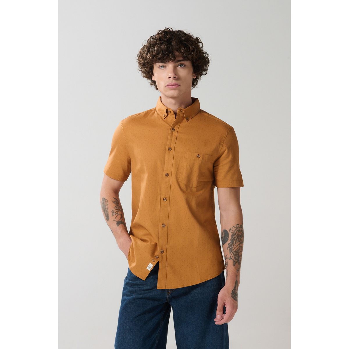 KOAJ - KOAJ Camisa kaki oscura con estampado mini print y manga cor Hombre