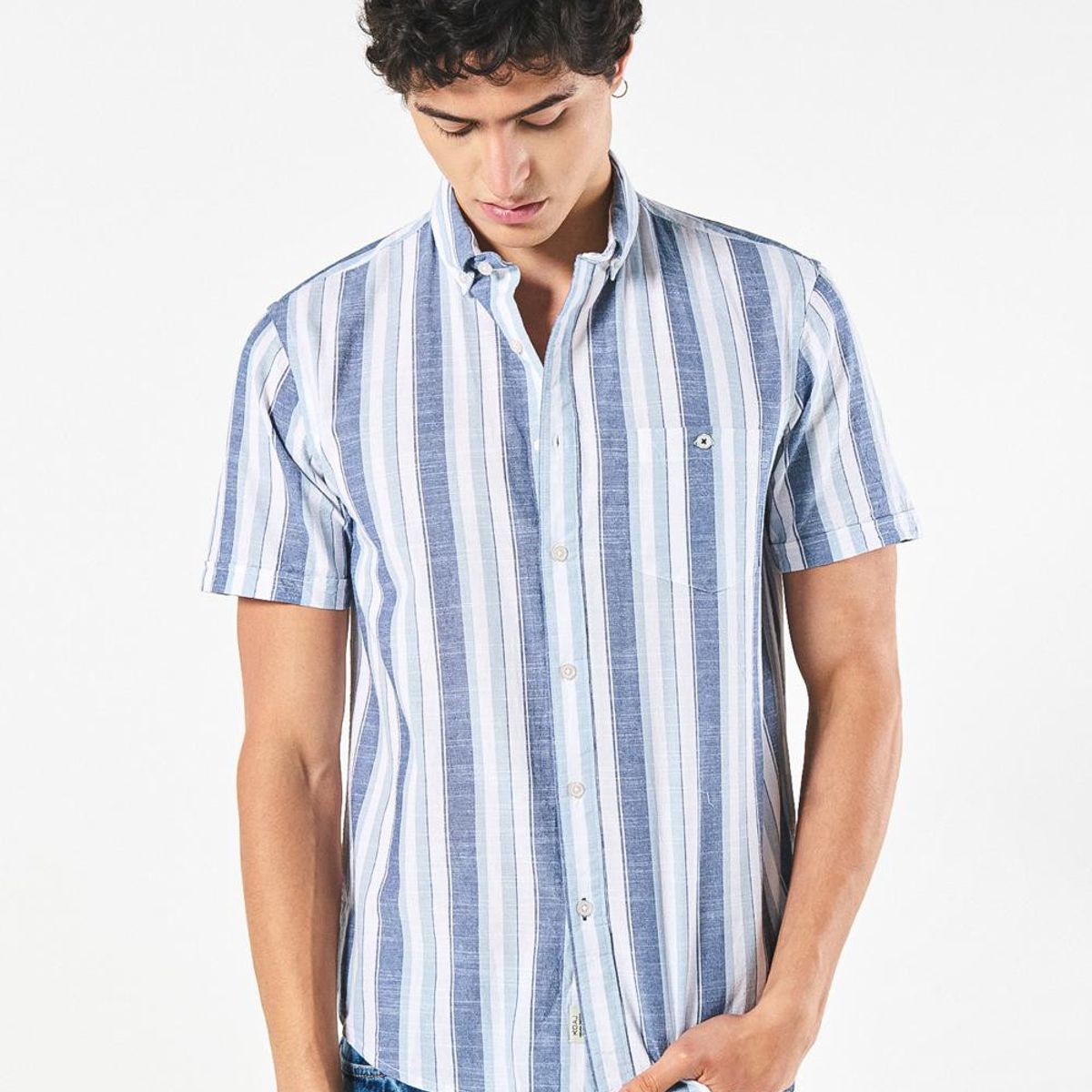 KOAJ - KOAJ Camisa crema manga corta con rayas azules y bolsillo Hombre