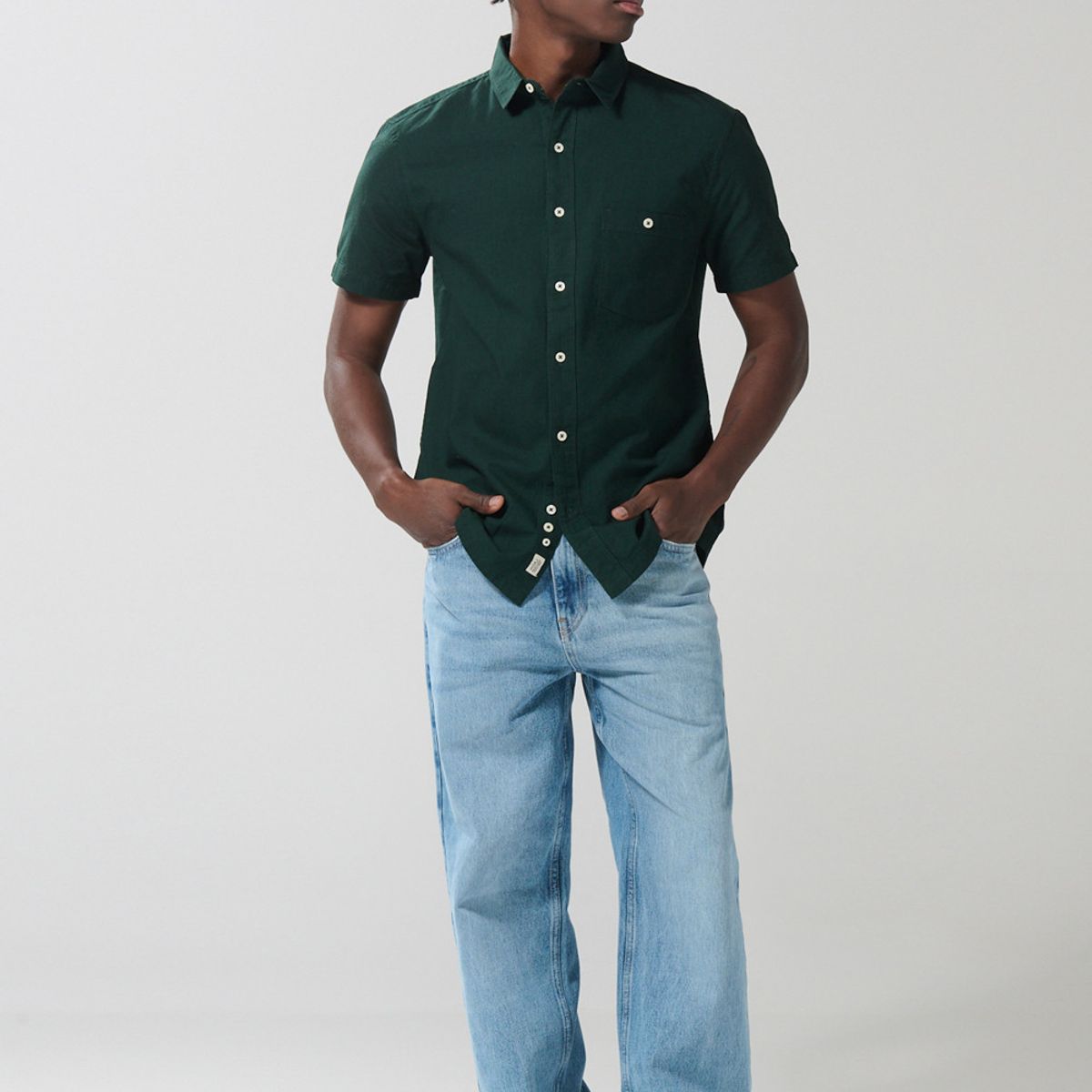 KOAJ - KOAJ Camisa unicolor en algodón con botones y manga corta Hombre