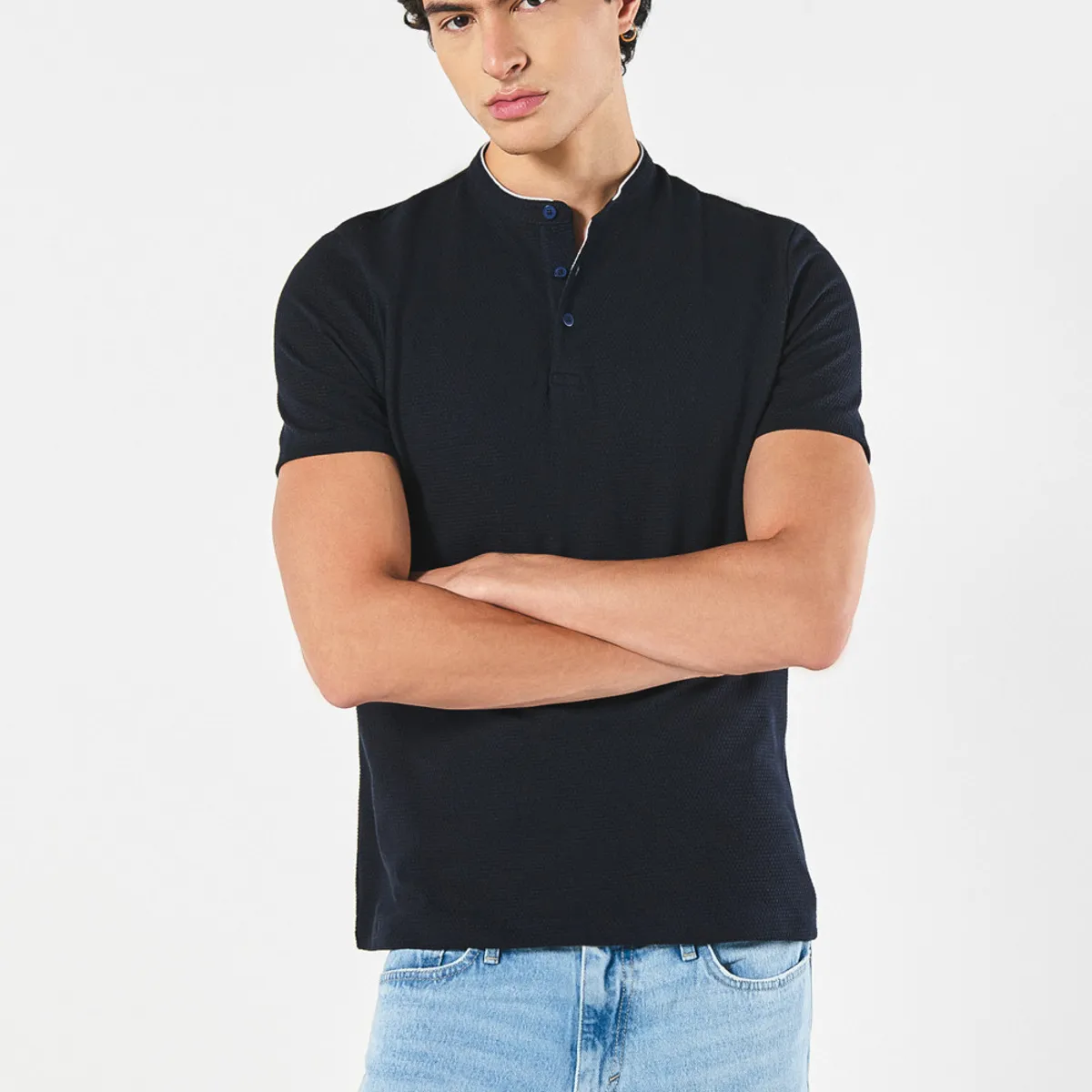 KOAJ - KOAJ Camiseta polo azul intensa con cuello nerú y botones Hombre