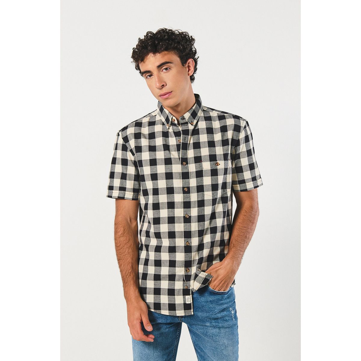KOAJ - KOAJ Camisa unicolor a cuadros con manga corta y botones Hombre