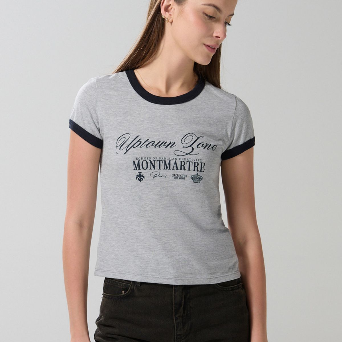 KOAJ - KOAJ Camiseta gris clara con contrastes y manga corta colleg Mujer