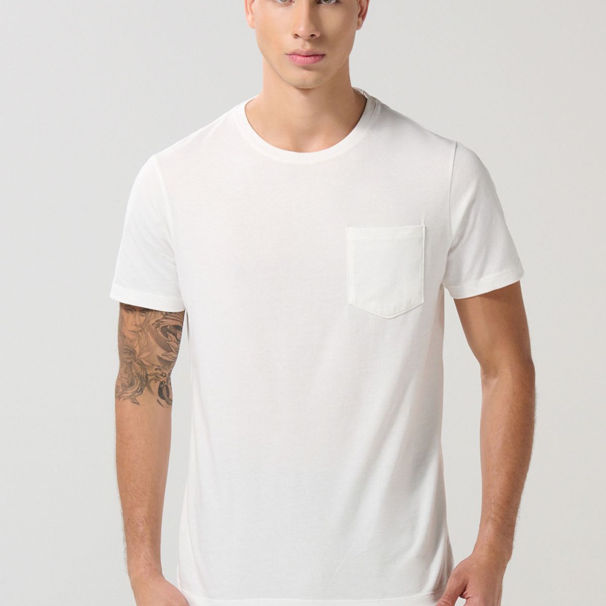 KOAJ - KOAJ Camiseta en algodón manga corta unicolor con bolsillo Hombre