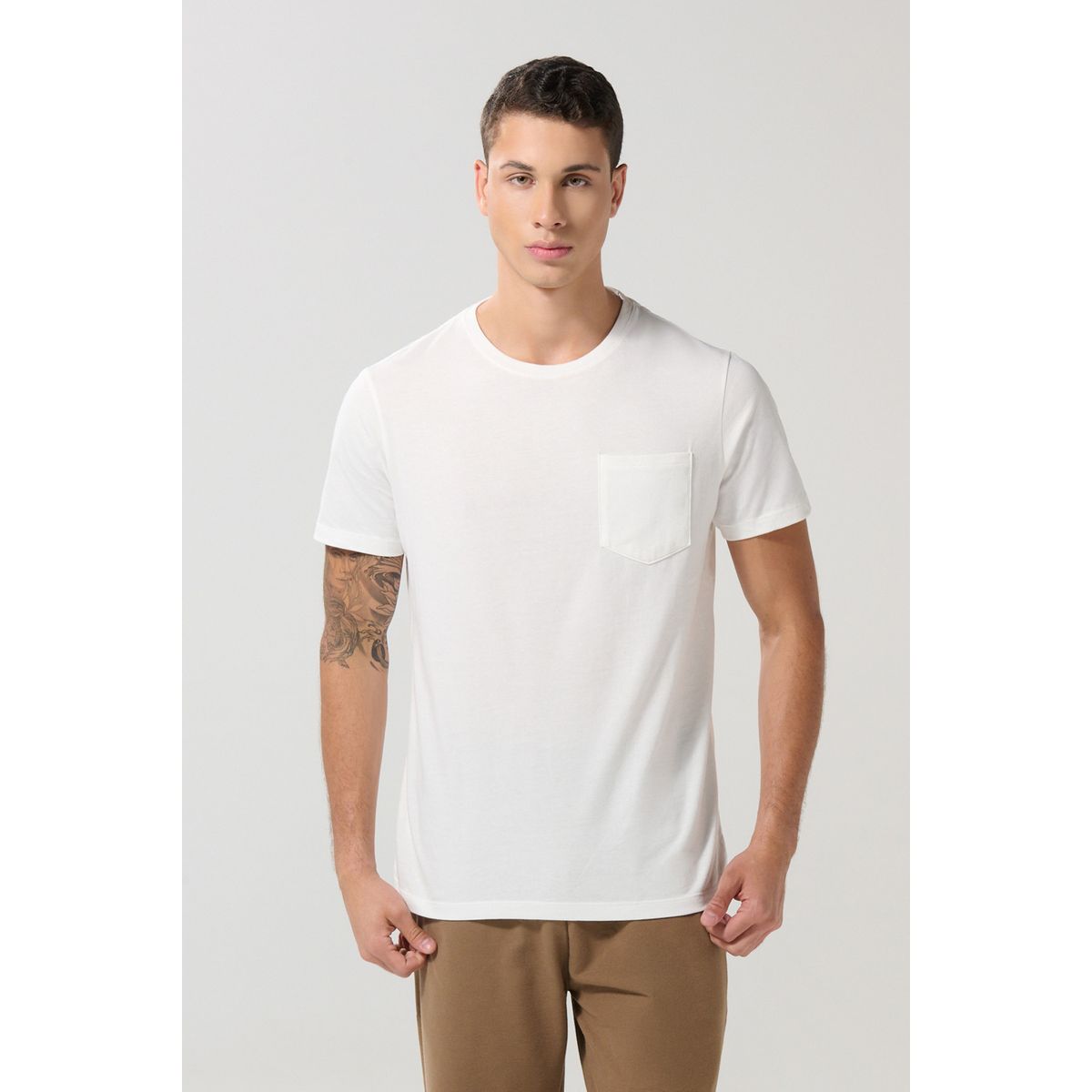 KOAJ - KOAJ Camiseta en algodón manga corta unicolor con bolsillo Hombre