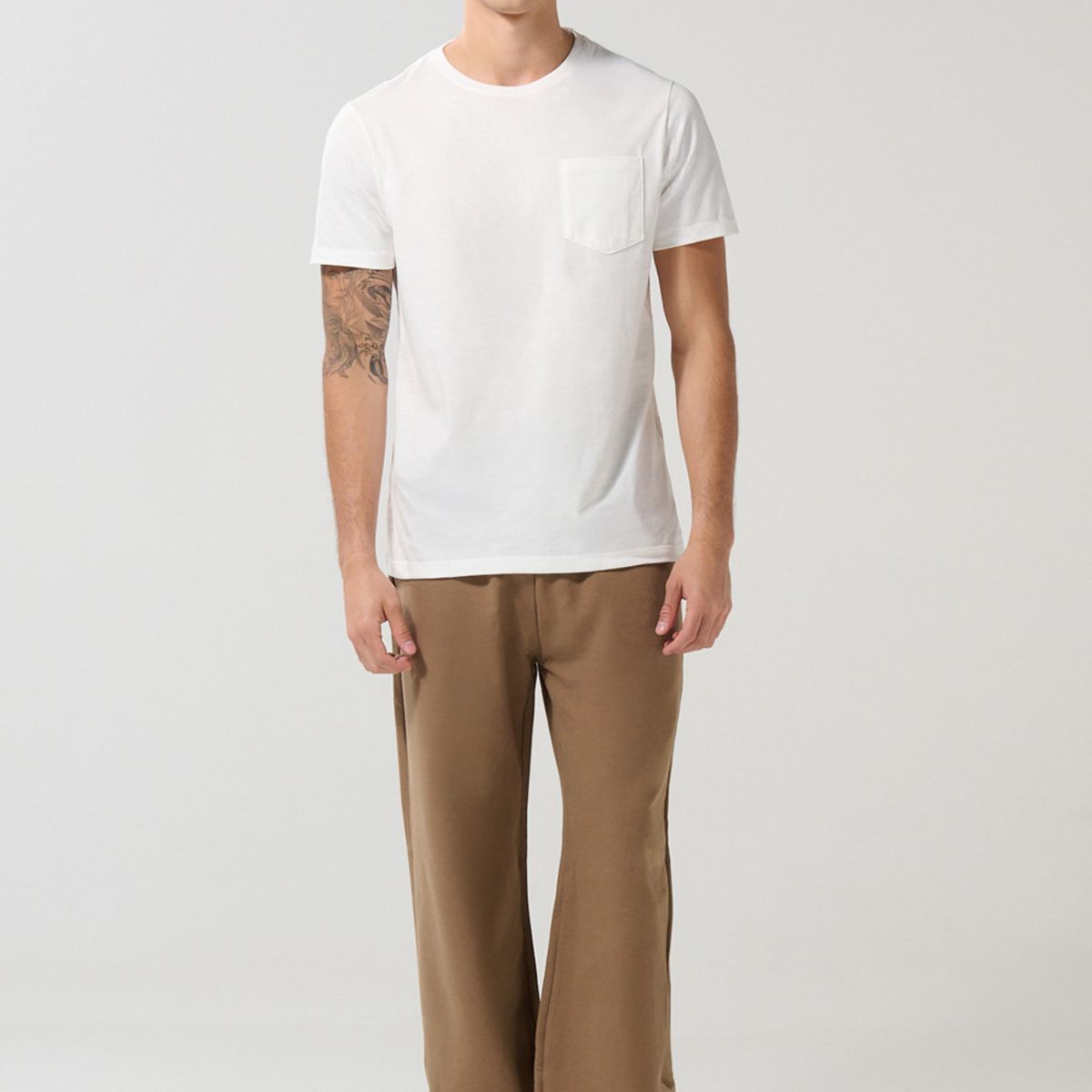 KOAJ - KOAJ Camiseta en algodón manga corta unicolor con bolsillo Hombre