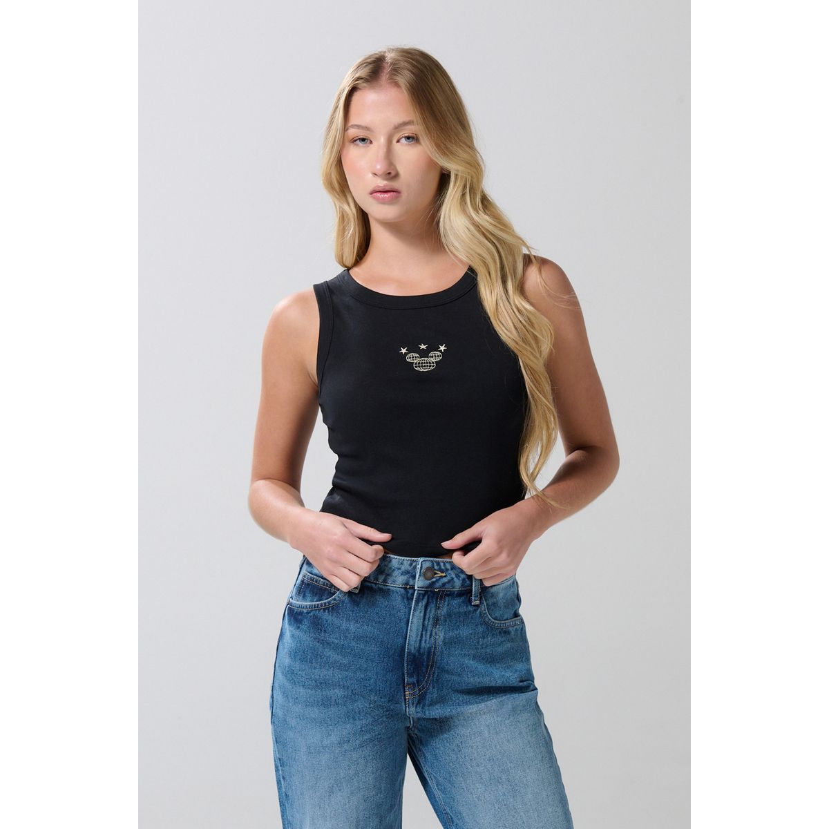 KOAJ - KOAJ Camiseta manga sisa negra con diseño de Mickey Mujer