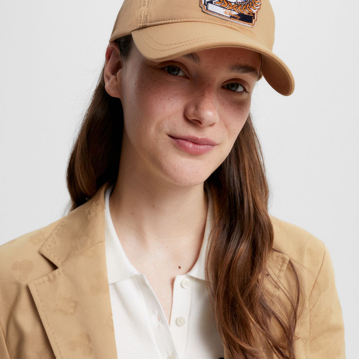 TOMMY HILFIGER - Gorra beige de béisbol con escudo Disney x Tommy Tommy Hilfiger