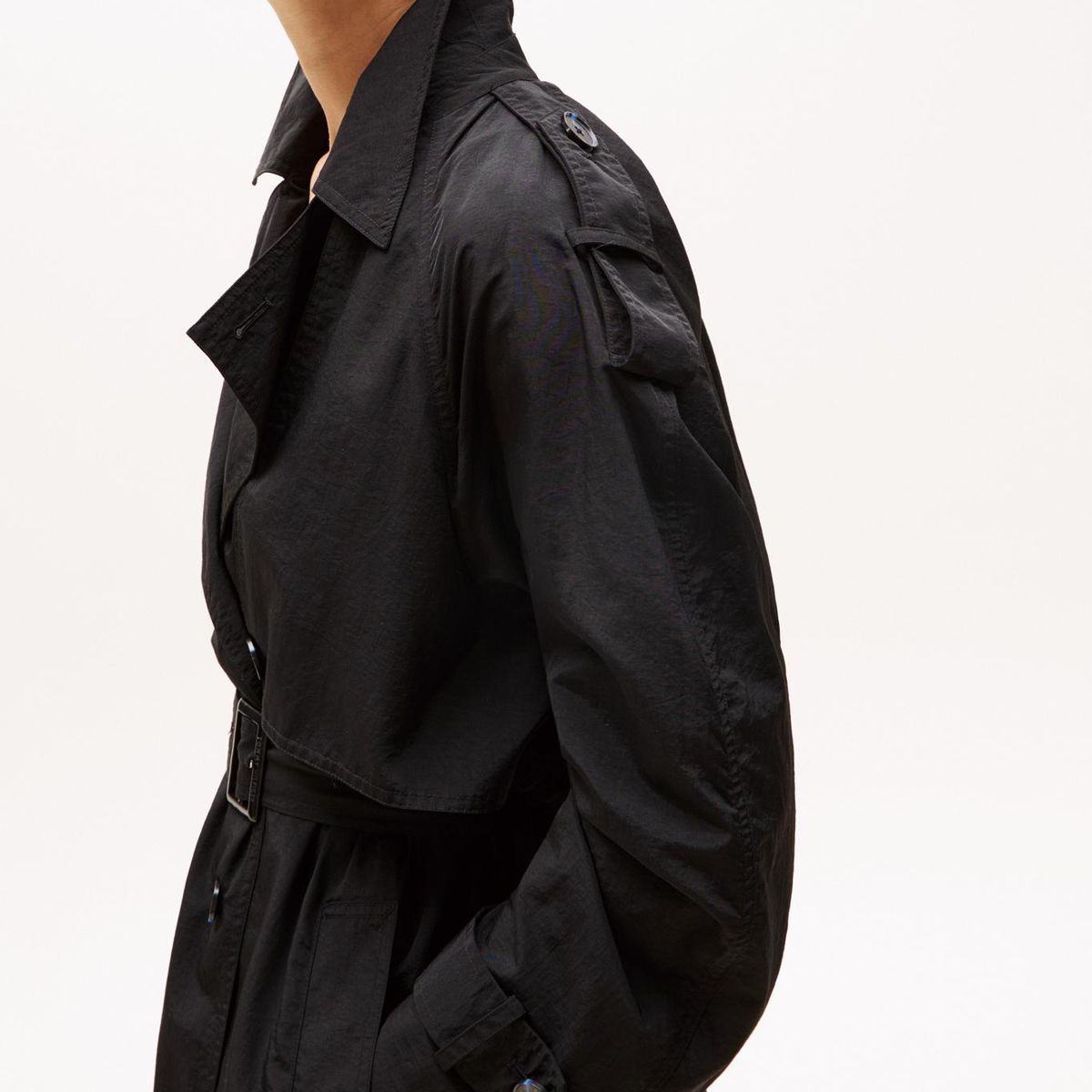 TOMMY HILFIGER - Gabardina negra ligera de corte oversize Tommy Hilfiger