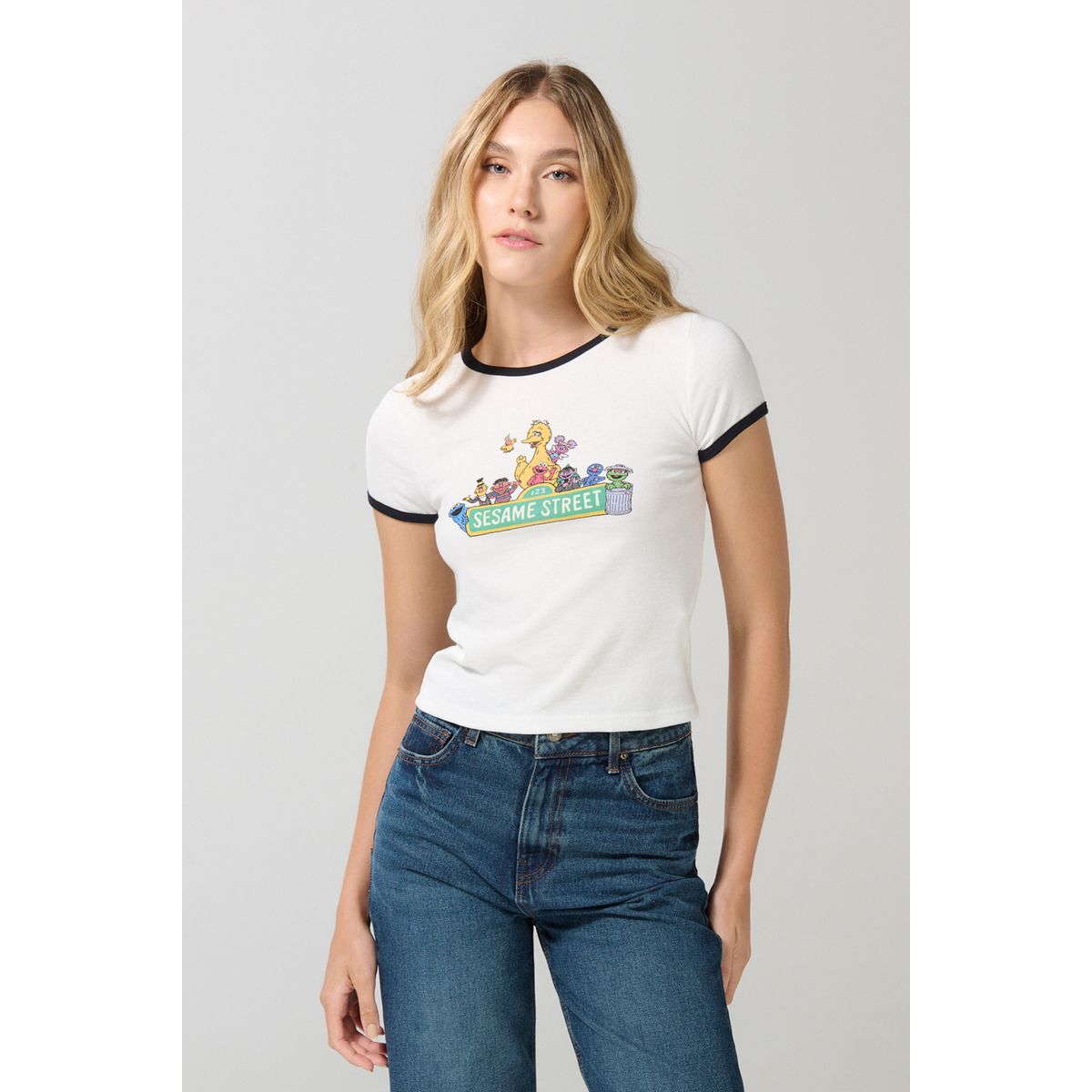 KOAJ - KOAJ Camiseta de Plaza Sésamo manga corta crema con contrast Mujer