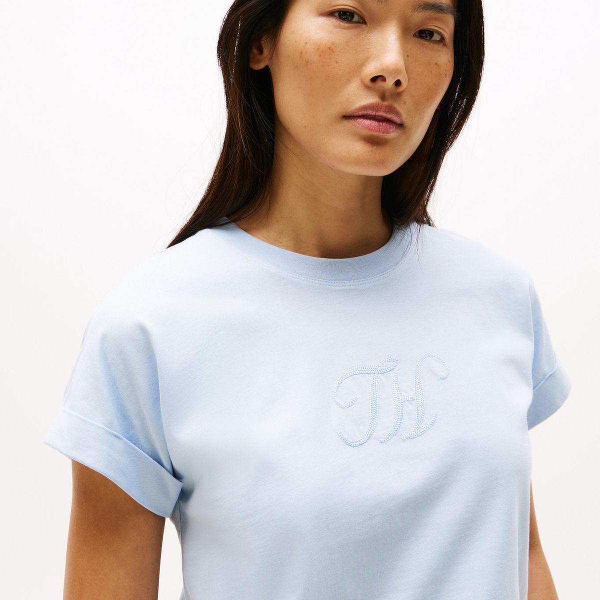 TOMMY HILFIGER - Camiseta celeste de cuello redondo con logo bordado Tommy Hilfiger