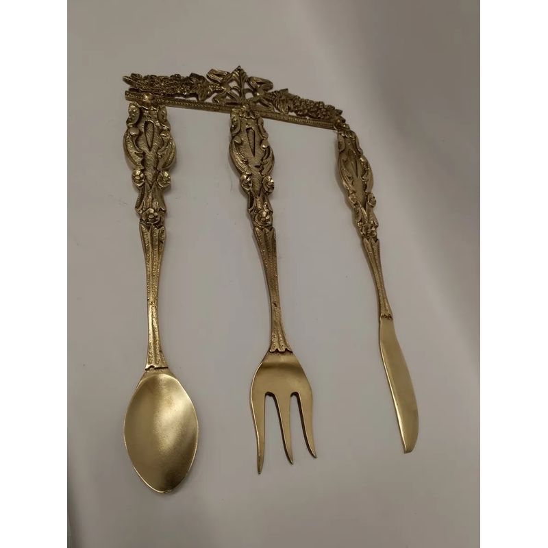 juego-de-cubiertos-de-pared-antiguos-en-bronce-macizo-sin-etiquetas