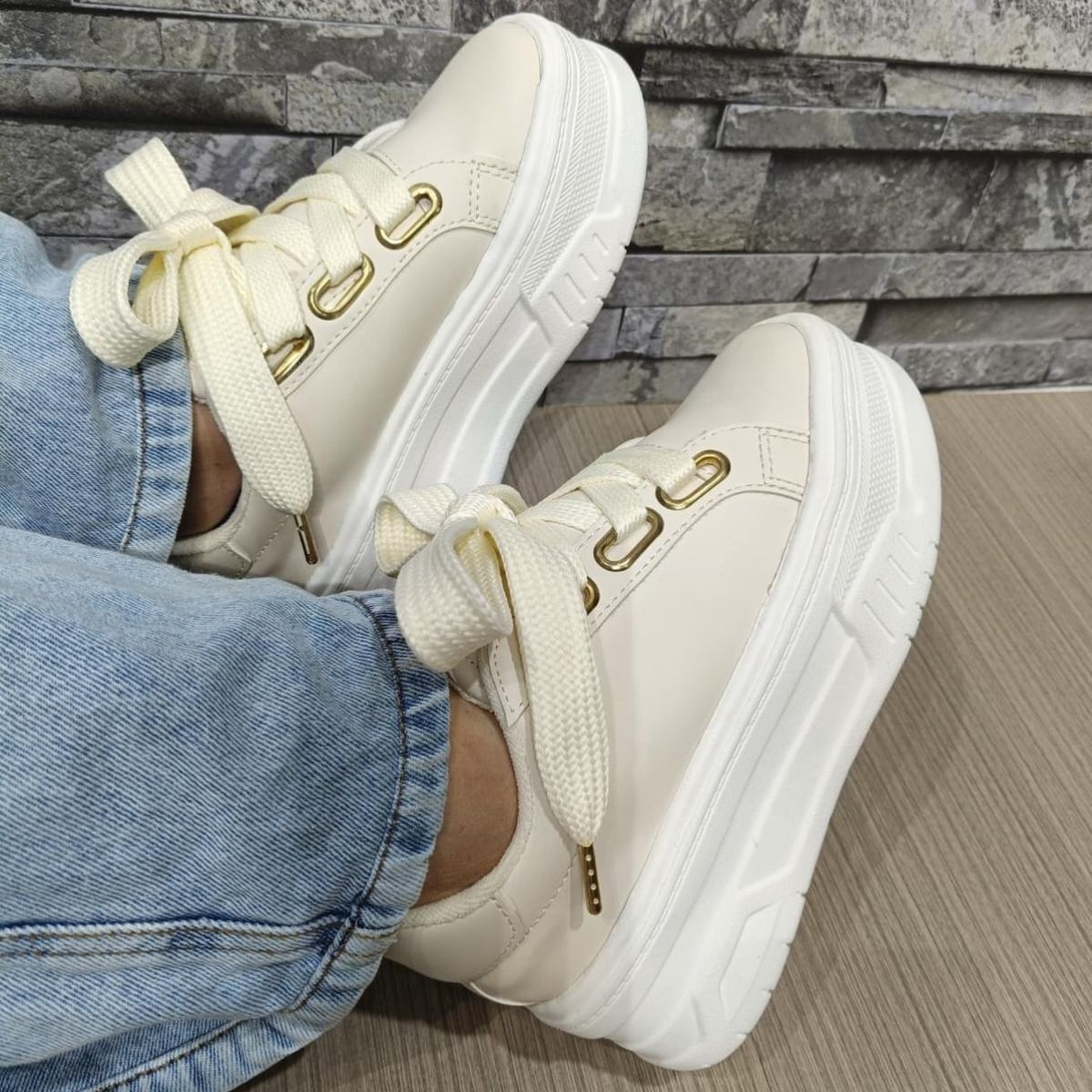 URBAN PLUS - TENIS PARA MUJER COLOR BEIGE