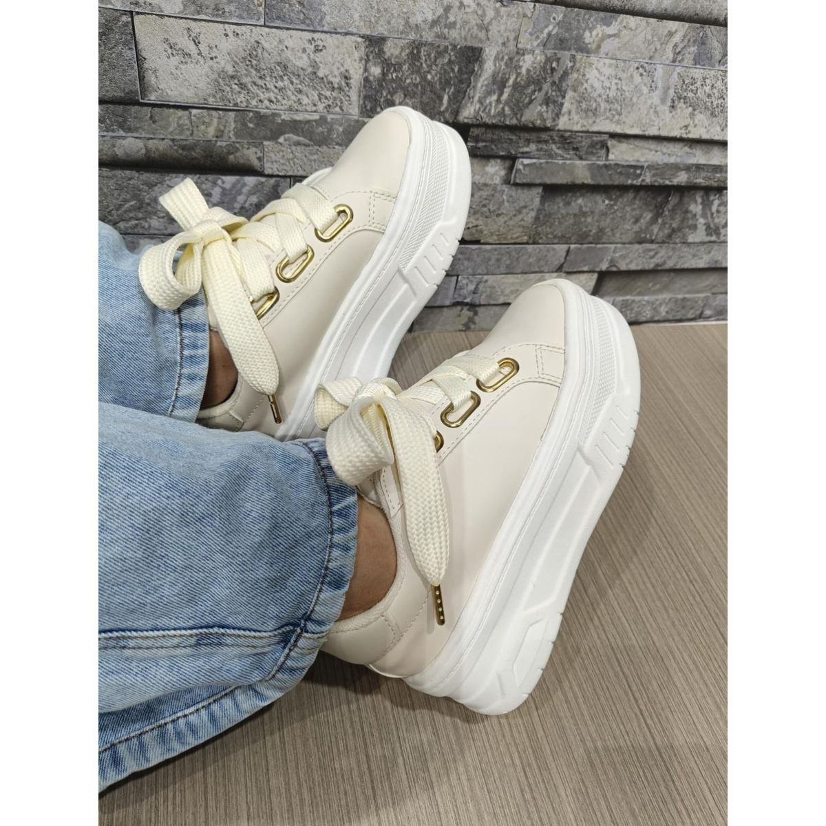 URBAN PLUS - TENIS PARA MUJER COLOR BEIGE