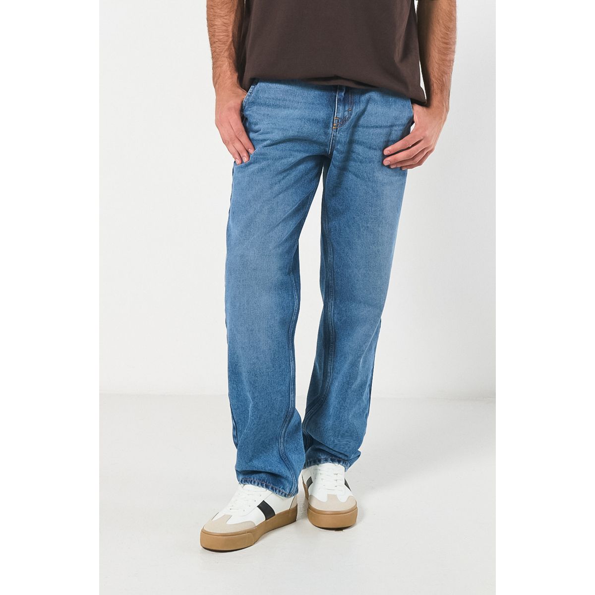 KOAJ - KOAJ Jean 90´S azul claro con bota ancha, tiro medio y bolsi