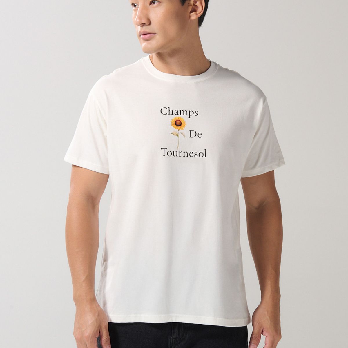 KOAJ - KOAJ Camiseta unicolor cuello redondo con arte floral en fre Hombre