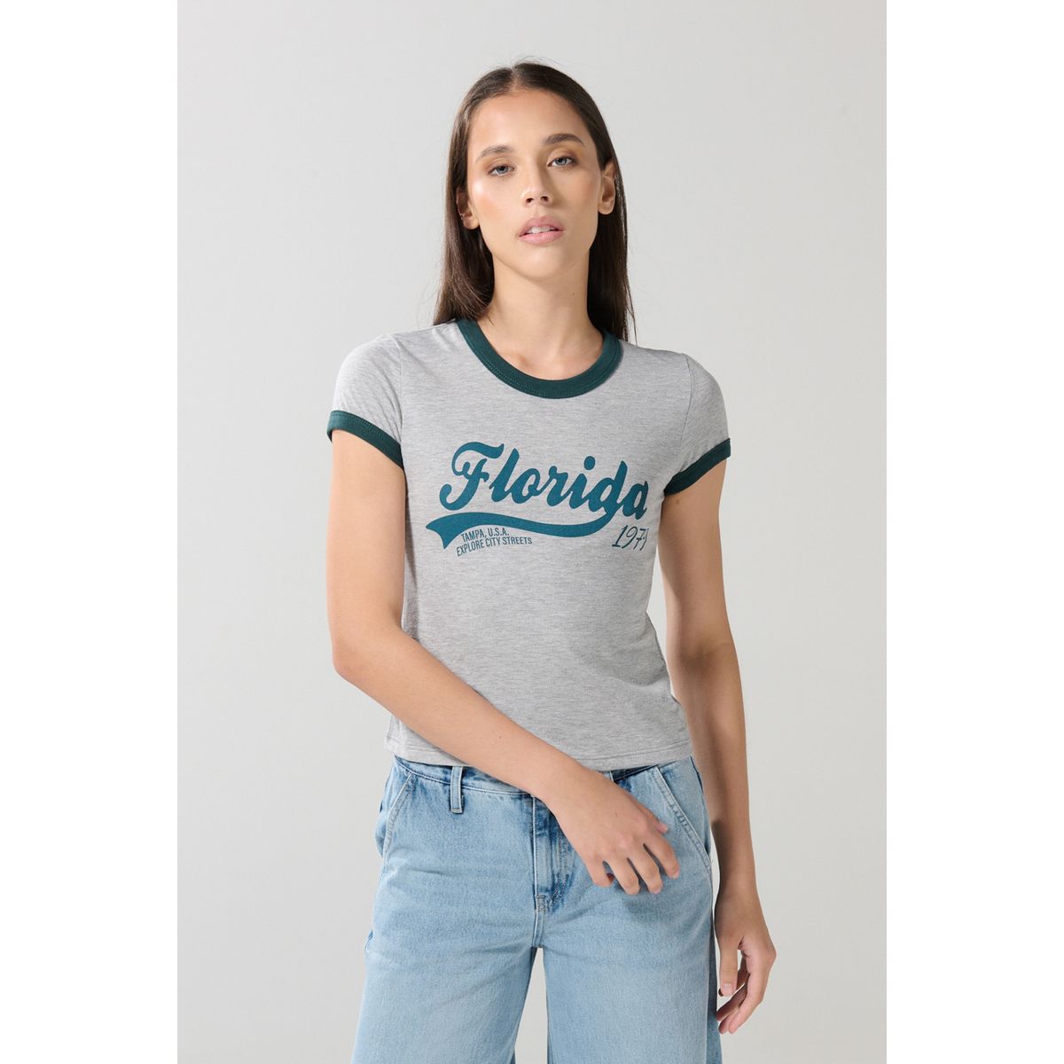 KOAJ - KOAJ Camiseta college gris con contrastes y manga corta Mujer