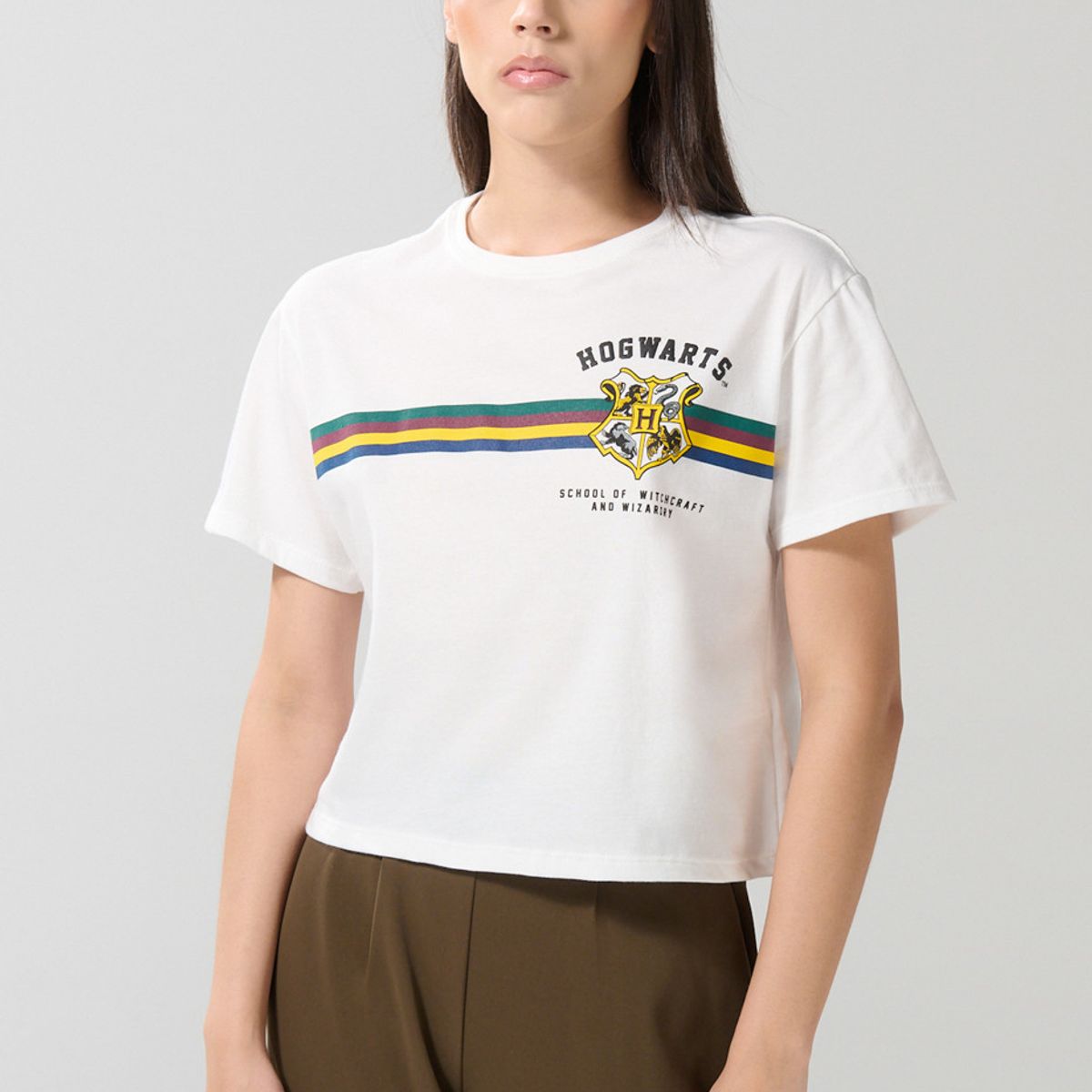KOAJ - KOAJ Camiseta crop top crema con arte de Harry Potter en fre Mujer